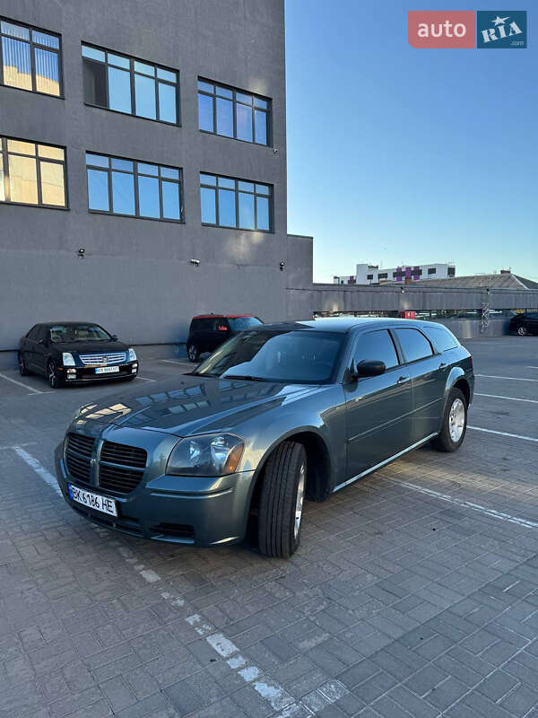 Dodge Magnum (2005)