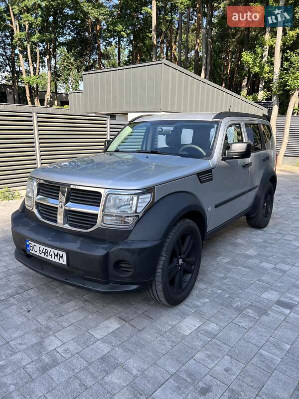 Dodge Nitro (2007)