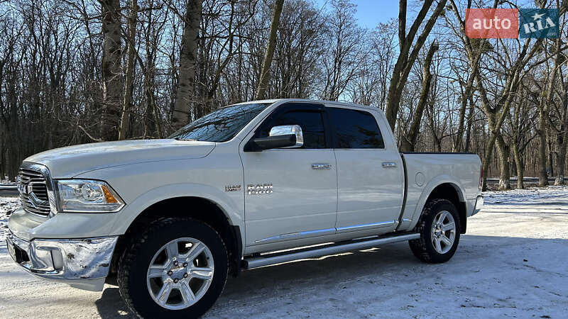 Dodge Ram 1500 (2016)