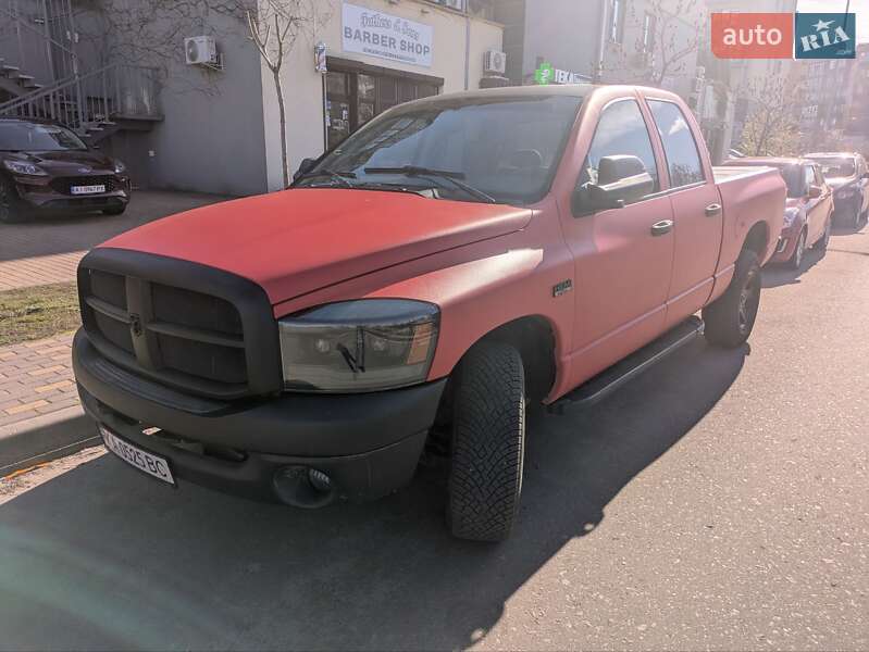 Dodge Ram 1500 (2006)