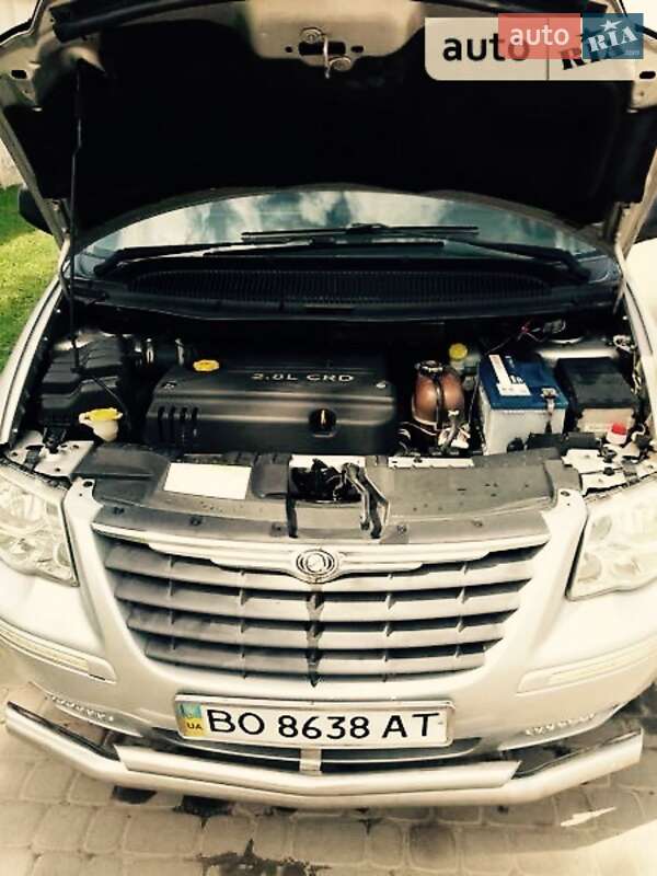 Dodge Ram van (2005)