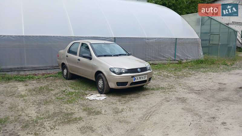 Fiat Albea (2010)