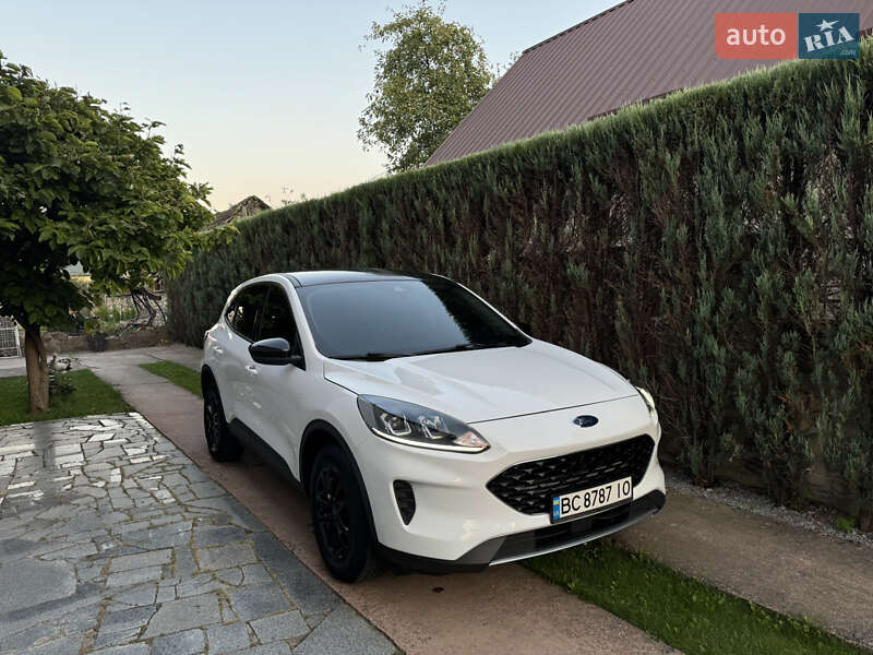 Ford Escape (2020)