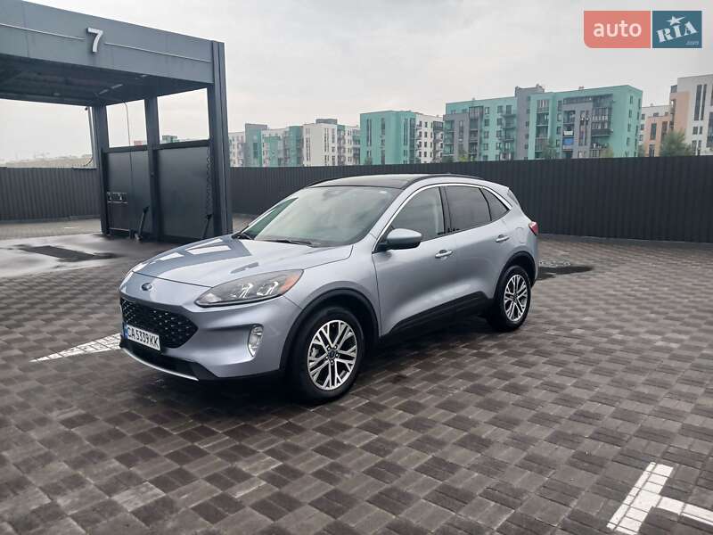 Ford Escape (2022)