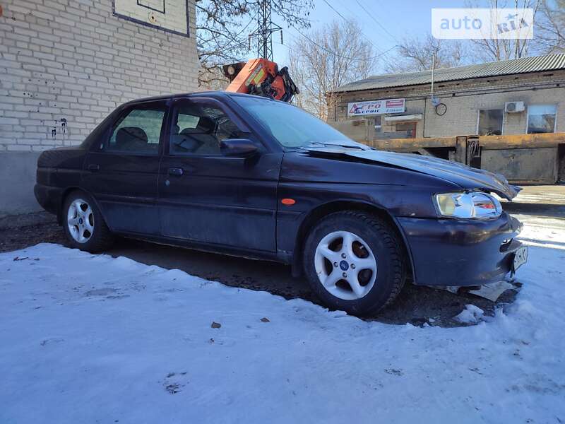 Ford Escort (1995)