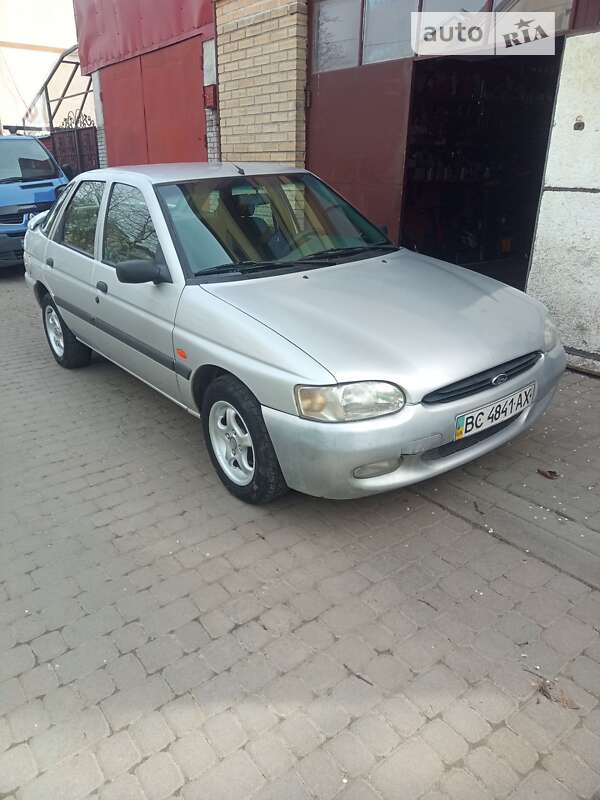 Ford Escort (1996)
