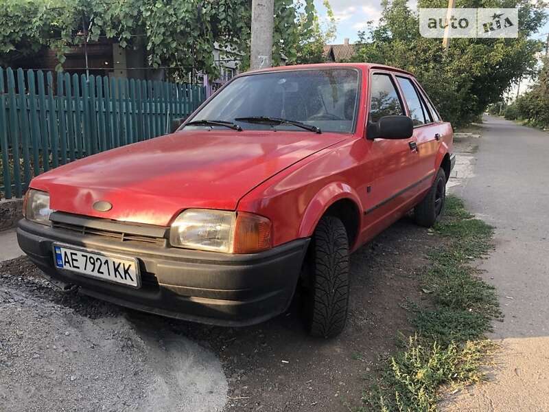 Ford Escort (1990)