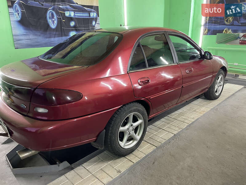 Ford Escort (1996)
