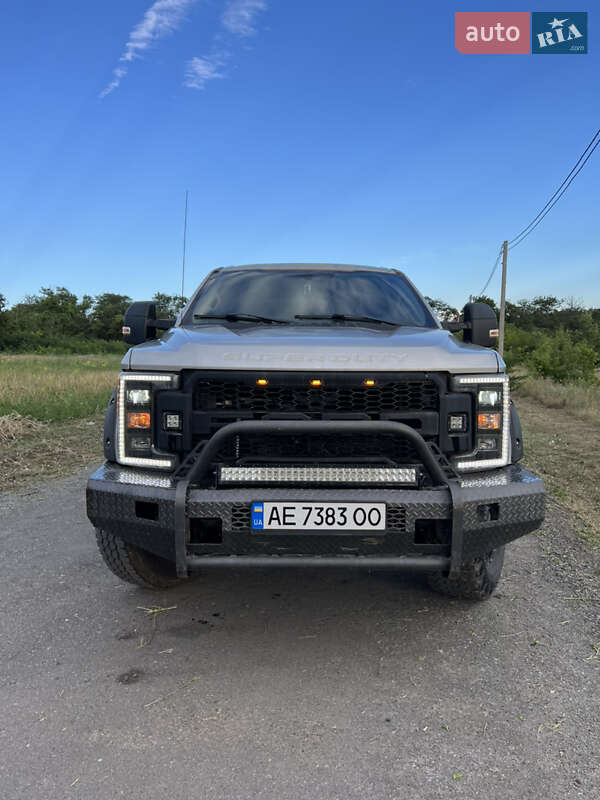 Ford F-250 (2016)