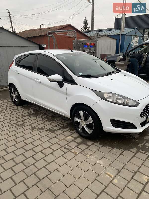 Ford Fiesta (2012)