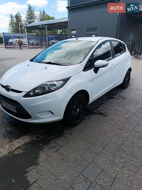 Ford Fiesta (2012)