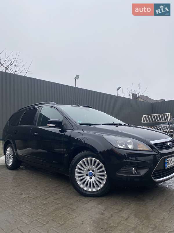 Ford Focus (2010)