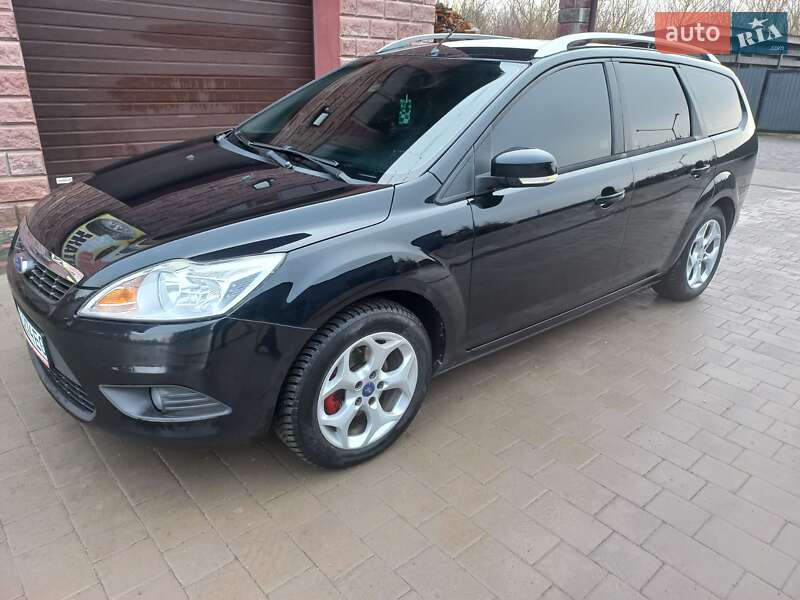 Ford Focus (2010)