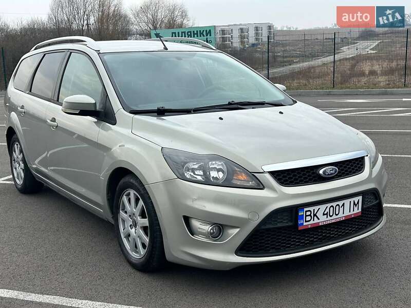 Ford Focus (2010)