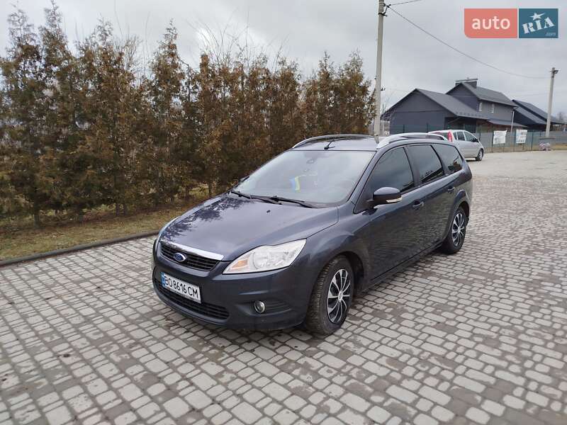 Ford Focus (2010)