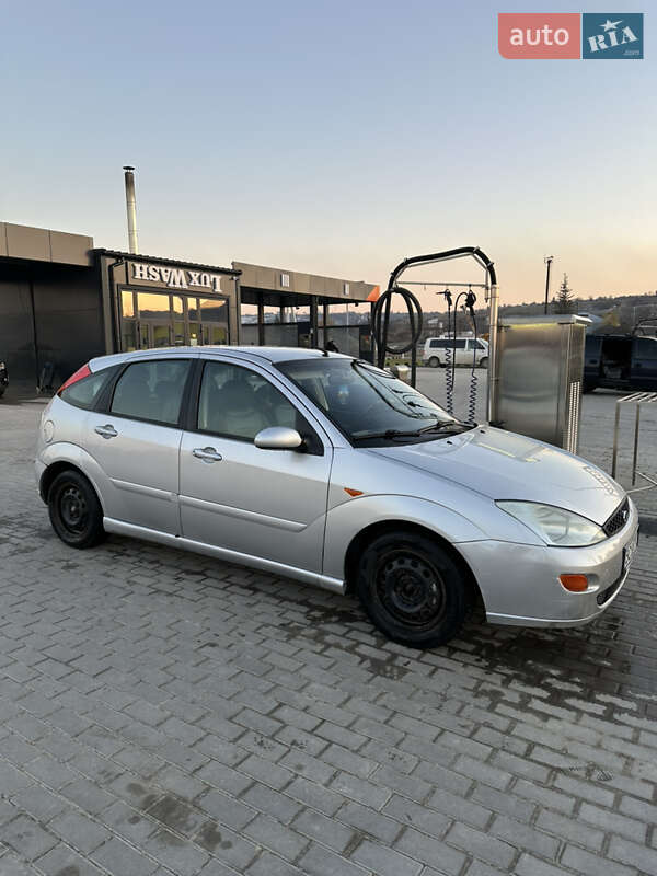 Ford Focus (2000)
