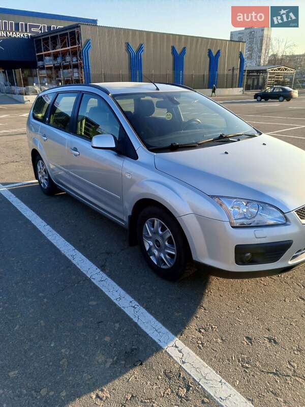 Ford Focus (2006)