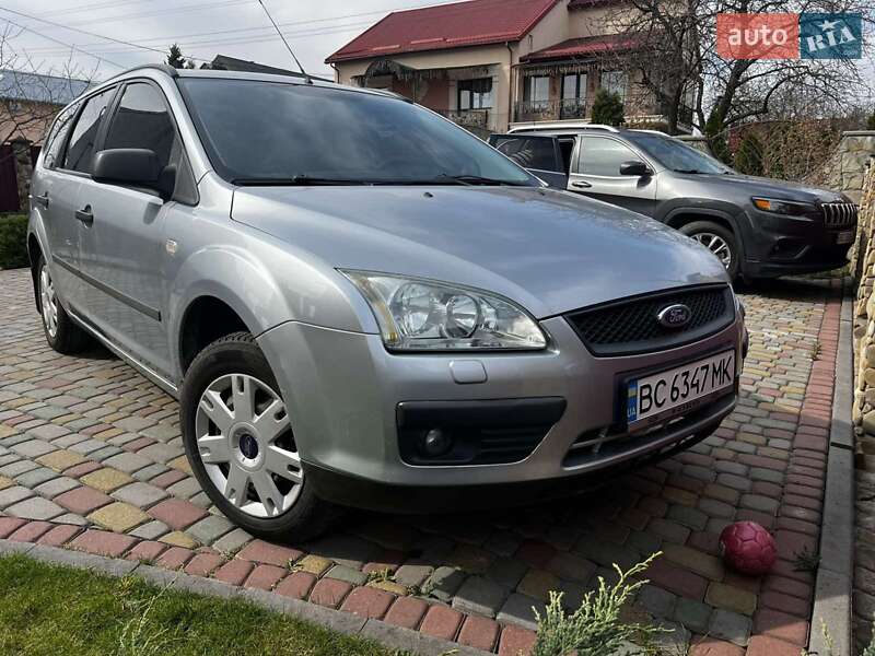 Ford Focus (2005)