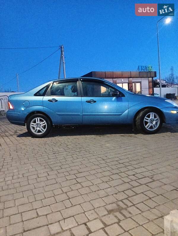 Ford Focus (2000)