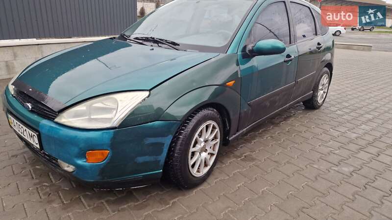 Ford Focus (2000)