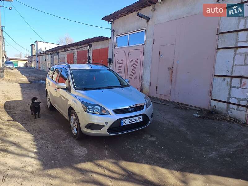 Ford Focus (2008)