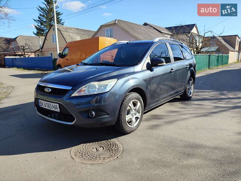 Ford Focus (2010)