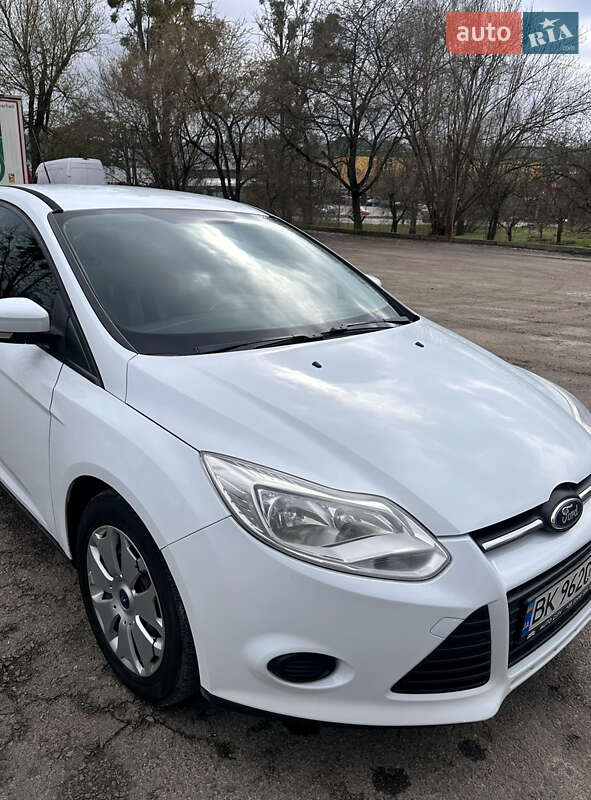 Ford Focus (2012)