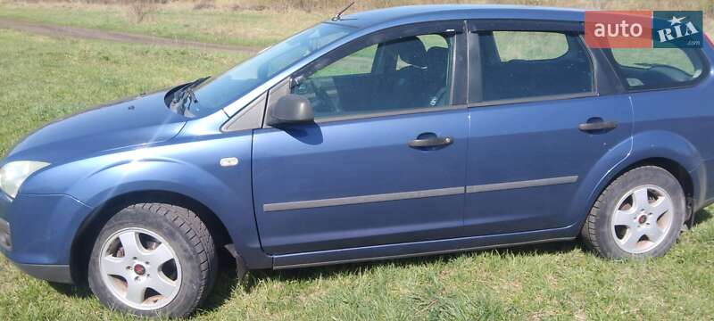 Ford Focus (2005)