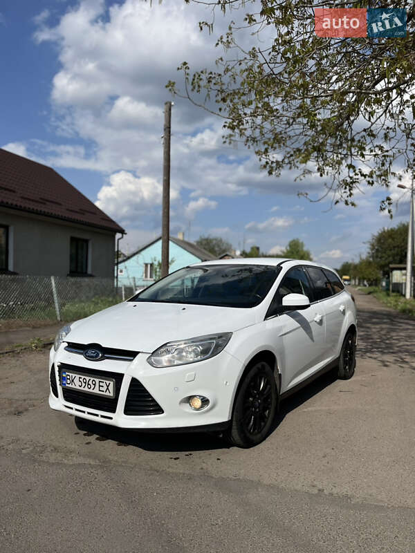 Ford Focus (2011)