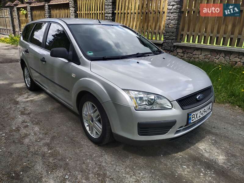 Ford Focus (2005)