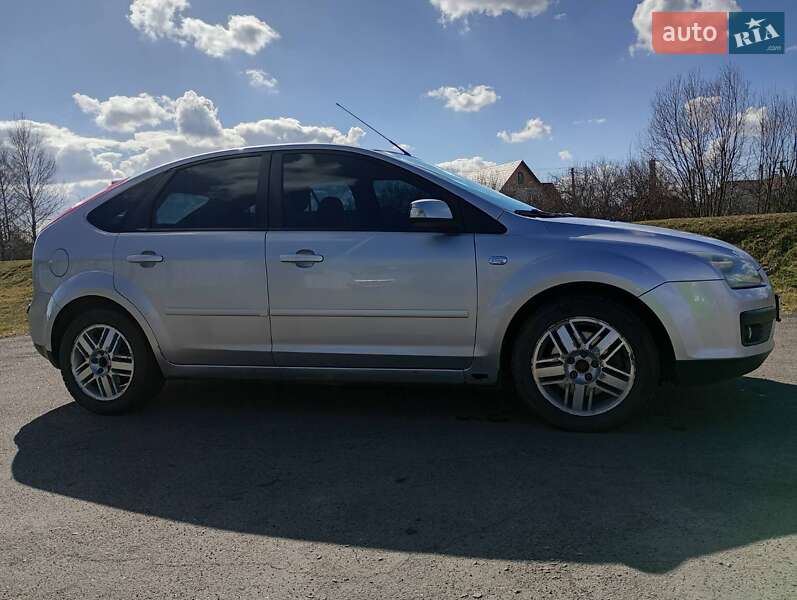 Ford Focus (2007)