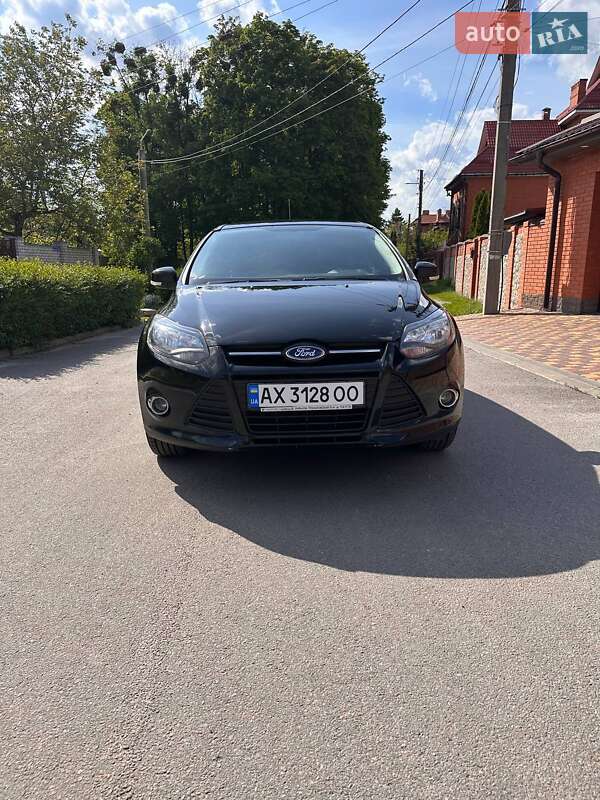 Ford Focus (2012)
