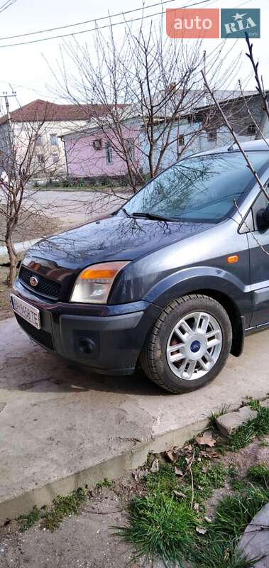 Ford Fusion (2005)