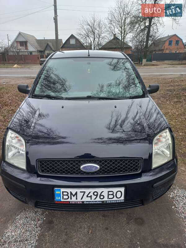 Ford Fusion (2004)