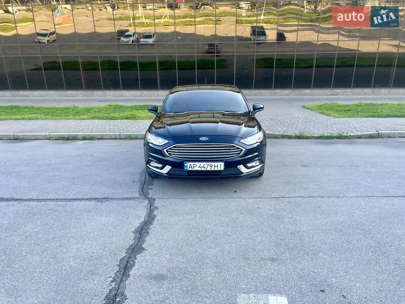 Ford Fusion (2016)