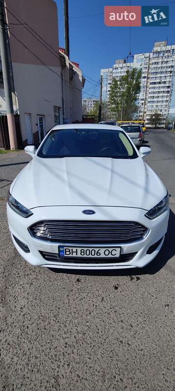 Ford Fusion (2013)