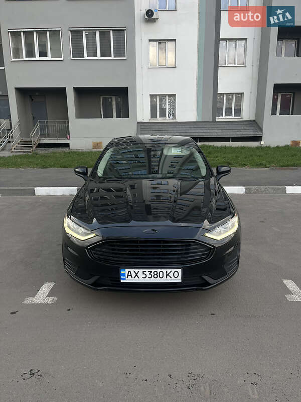 Ford Fusion (2019)