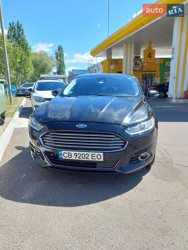 Ford Fusion (2015)