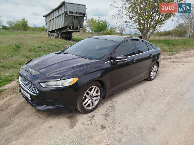 Ford Fusion (2013)