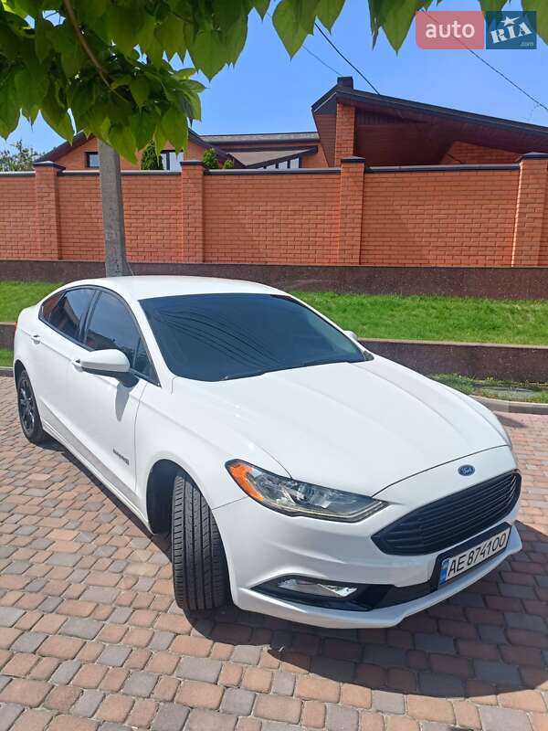 Ford Fusion (2017)