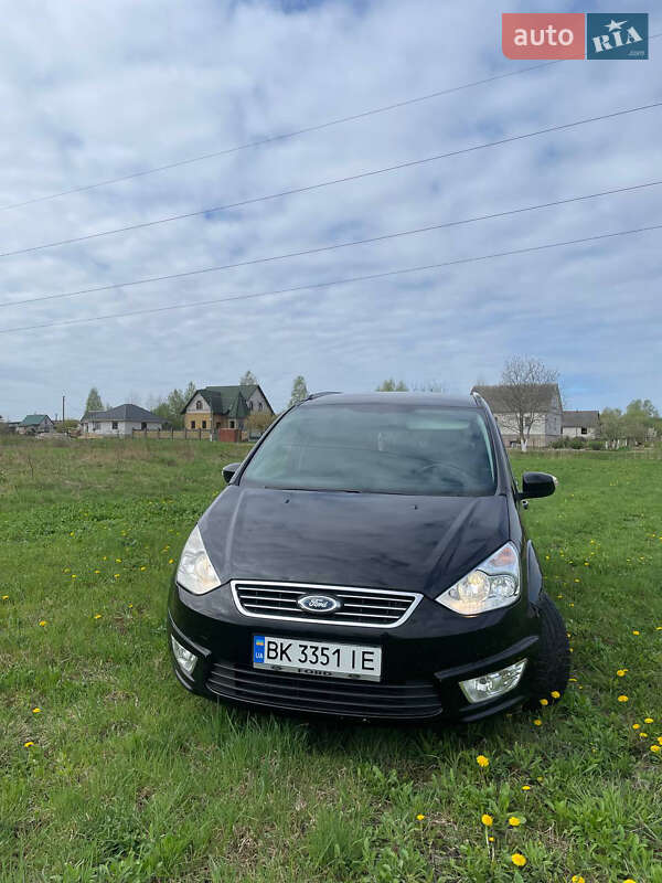 Ford Galaxy (2011)