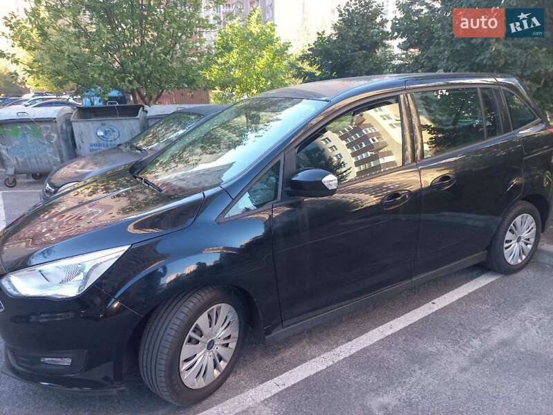 Ford Grand c-max (2017)