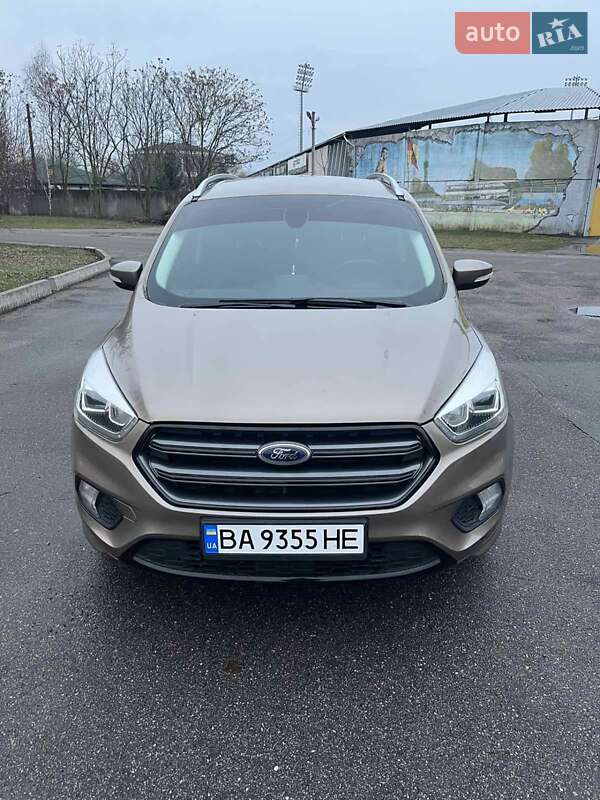 Ford Kuga (2019)