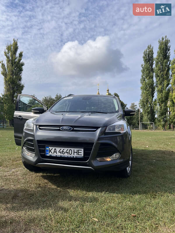 Ford Kuga (2016)