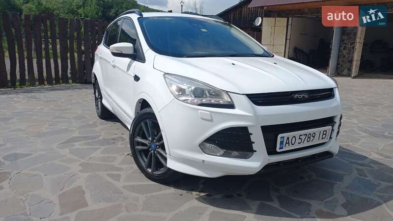 Ford Kuga (2013)
