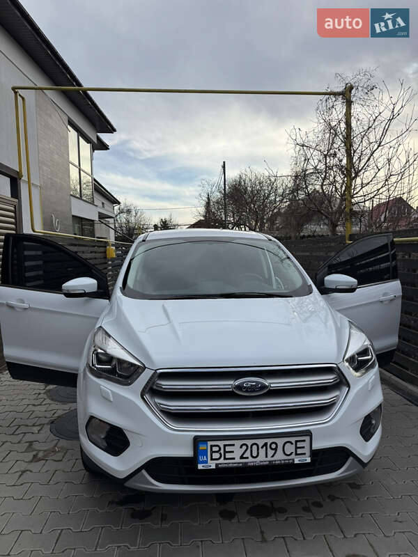 Ford Kuga (2018)