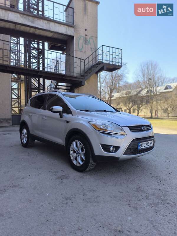 Ford Kuga (2011)