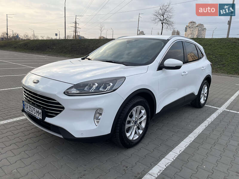 Ford Kuga (2020)