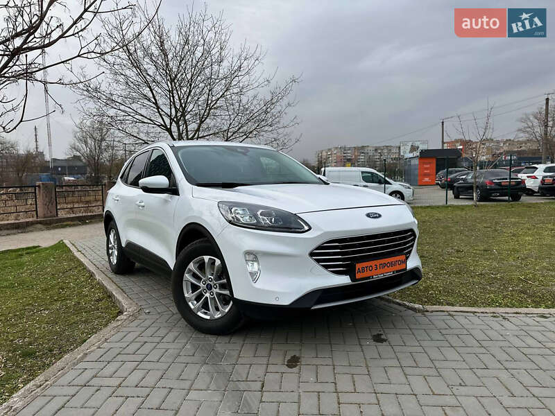 Ford Kuga (2021)