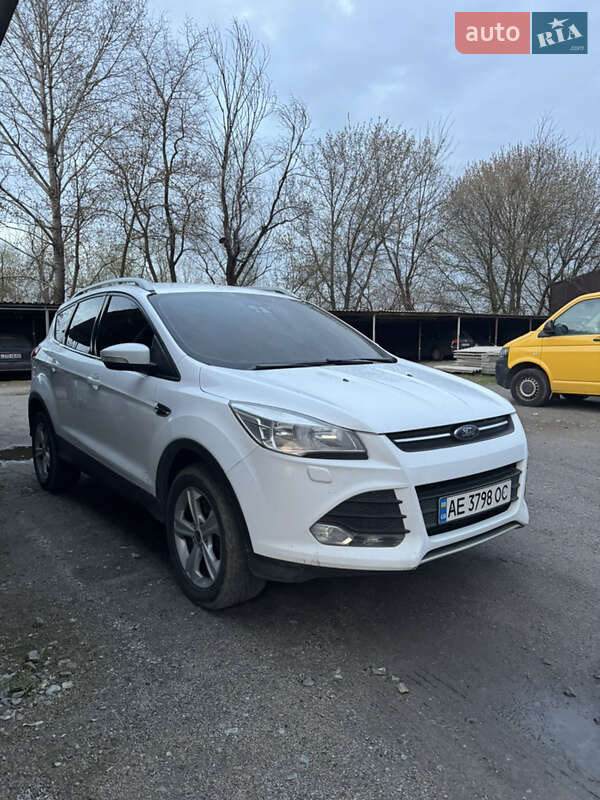 Ford Kuga (2016)
